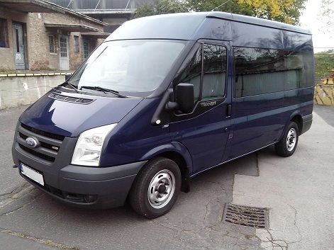 Ford Transit minibusz kölcsönzés